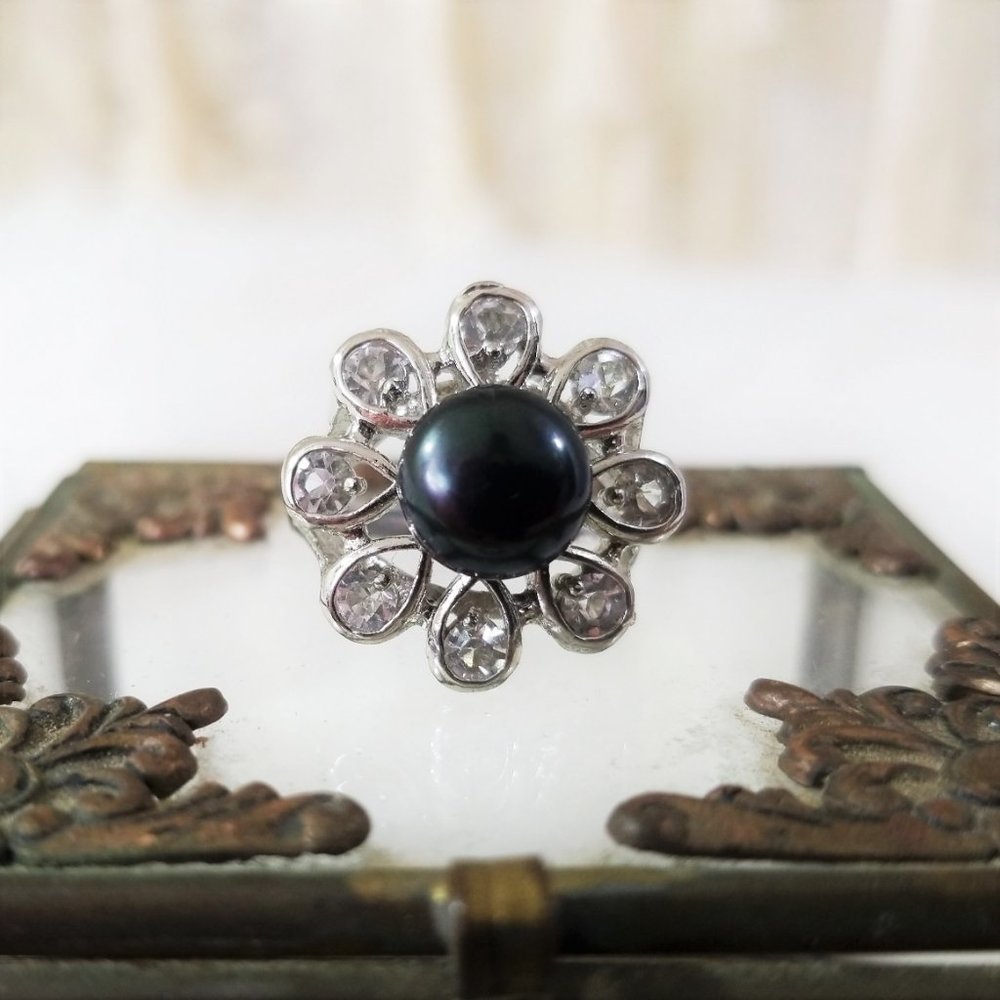 nwot 9mm Black Saltwater Pearl Flower Silver Ring